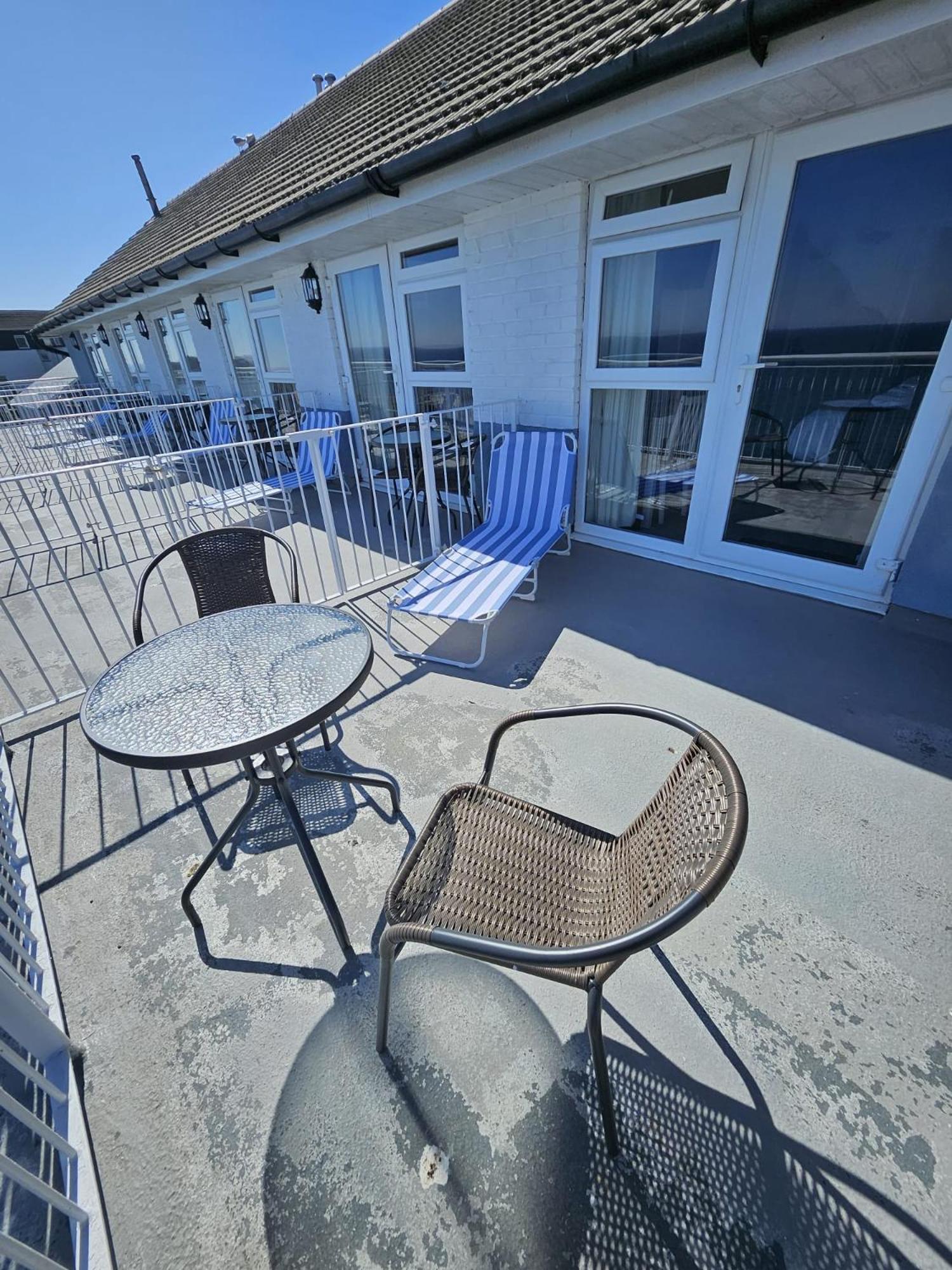 Fieldhead Hotel, Hotel 4*