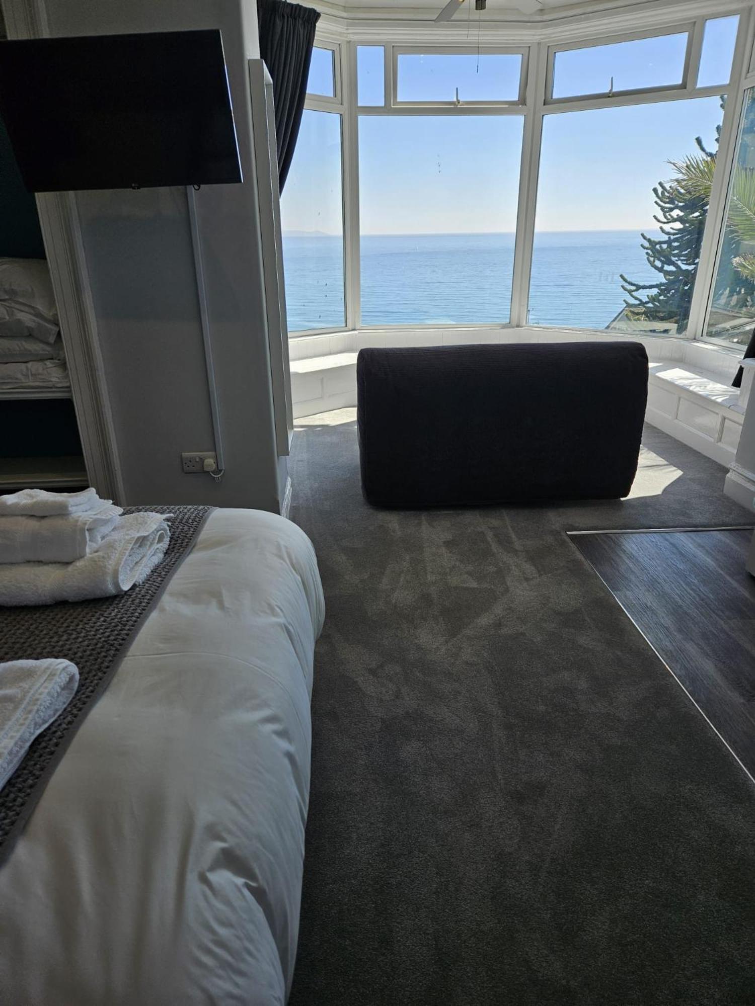 Fieldhead Hotel, 4*